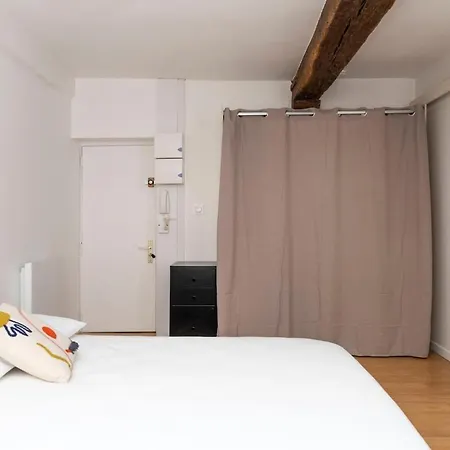 Cosy Hyper-centre - A Pied Apartment Caen